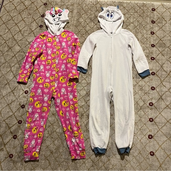 Girls Emoji Kids Hooded Blanket Sleeper Pajamas 2 Pieces Unicorn Yeti XS/8 - Picture 1 of 9